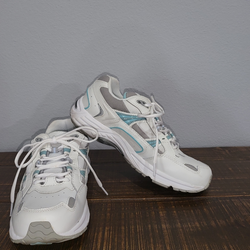 Vionic Walker Sneakers - image 1